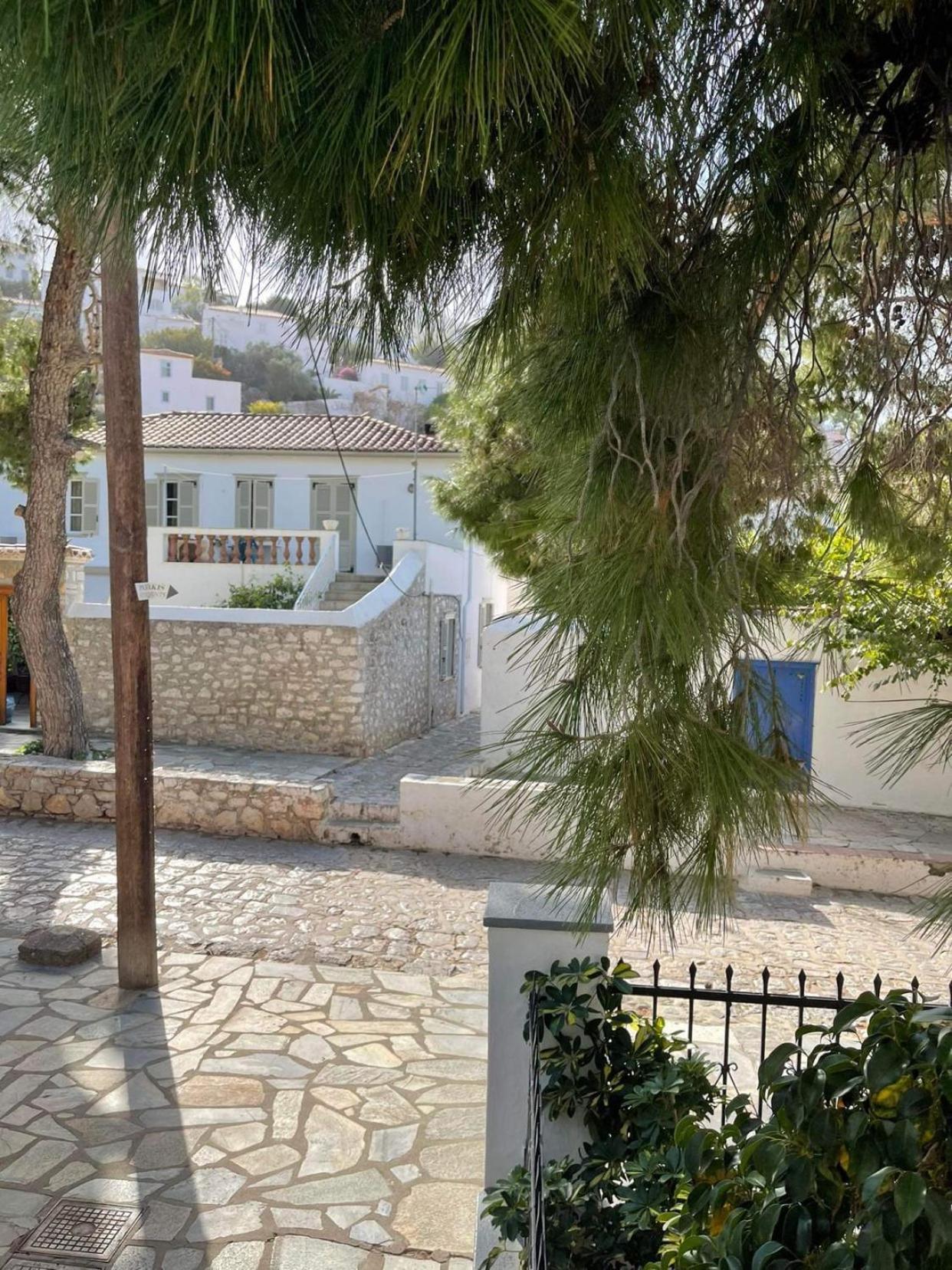 Piteoussa Plus Hydra Bagian luar foto