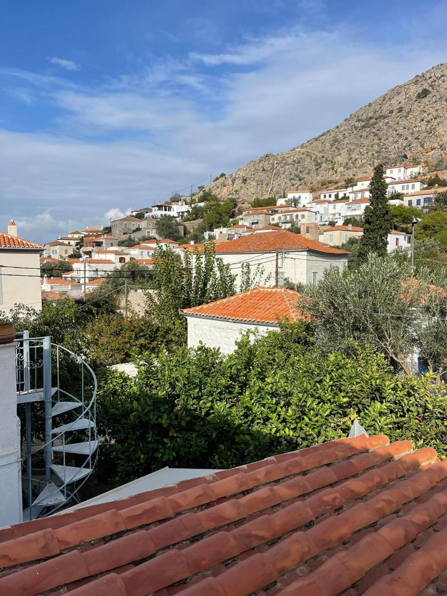 Piteoussa Plus Hydra Bagian luar foto
